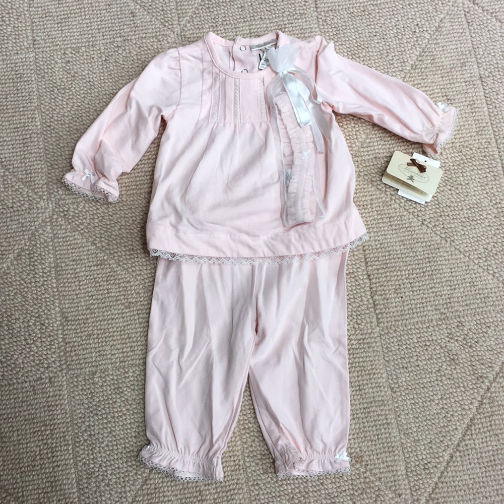 Miniclasix 3- piece outfit withhairband.